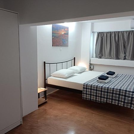 Apartment Dipla เอเธนส์ ภายนอก รูปภาพ